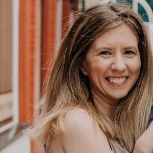 Meet your Posher, Angie